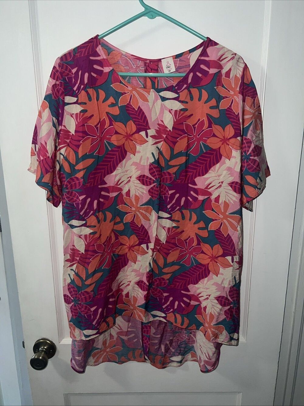 Life Love Women's Floral Button Front Short Sleeve Blouse 2XL Pink Orange
